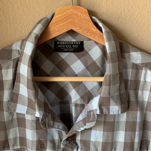IRREVERENT Short Sleeve Plaid Button Down Shirt - Picture 3 of 4